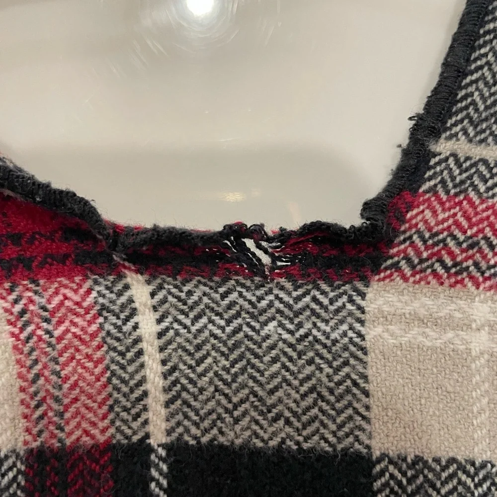 Kavu Women’s One Size Shawl Wrap Red Black Plaid Cozy Warm Cabincore - Picture 5 of 7